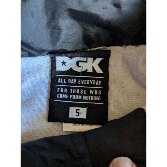 DGK Skate Coaches Jacket S Black Red Stars Streetwear Windbreaker Nylon - Picture 3 of 6